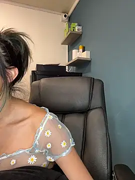 baby_akuma_ webcam
