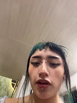 baby_akuma_ webcam