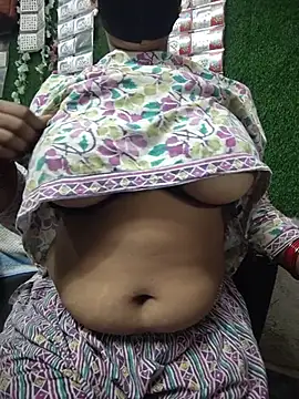 HOT_ISLAND live cam on StripChat