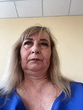 Irina2909@xh live cam on StripChat