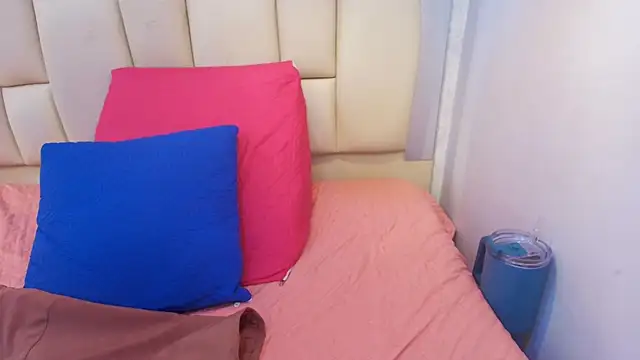 melany_roberts_ webcam
