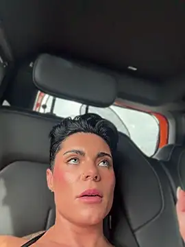 LukeLouHarvey 🦆 naked chat