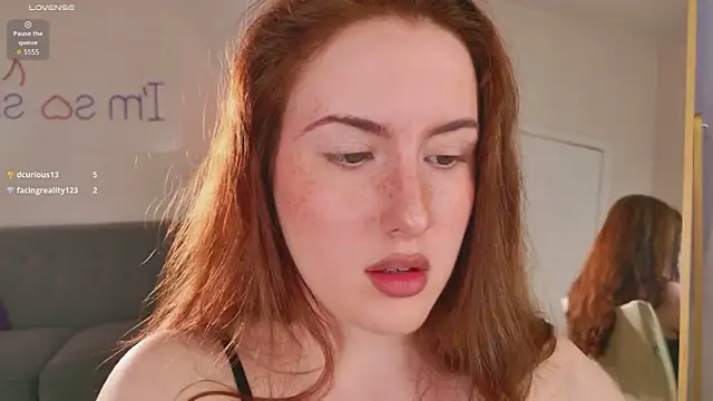 ChloeAster webcam
