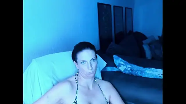 sexyjulia21 (F milf) - 💦 Squirt Video 💦