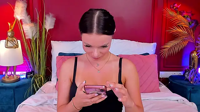 MiaMuse live cam