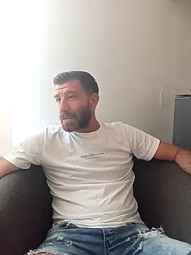 Alexdaniel89 live cam on StripChat