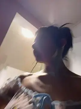 baby_akuma_ webcam