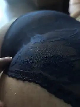 MadaamJizz_DickLewd webcam