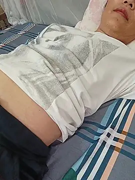 Doremon_95 live cam on StripChat