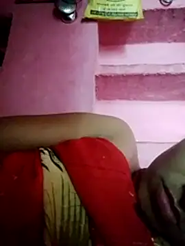 Juli_rathore live cam on StripChat