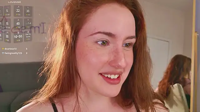 ChloeAster live cam on StripChat