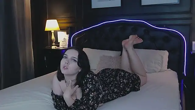 SamRosy live cam on StripChat
