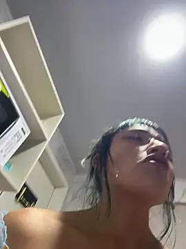 baby_akuma_ webcam