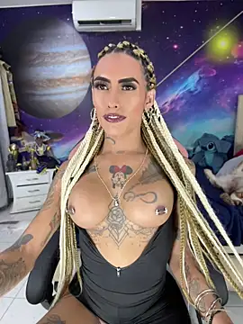 Nella_Dolls live cam on StripChat