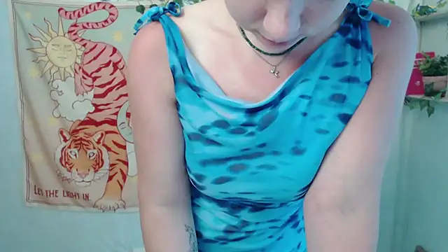 VeryVeryVeryShy_ live cam on StripChat