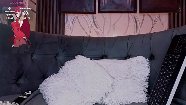 Angel-dragun live cam on StripChat