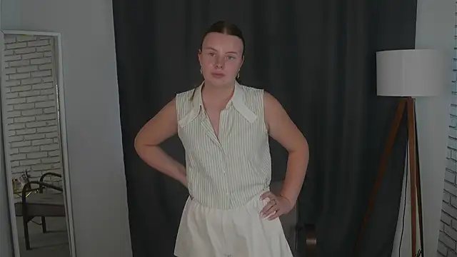 IsobelBoderick live cam on StripChat