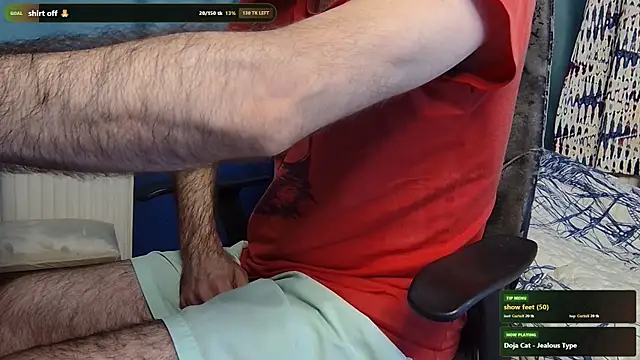 hairybearcb live cam on StripChat