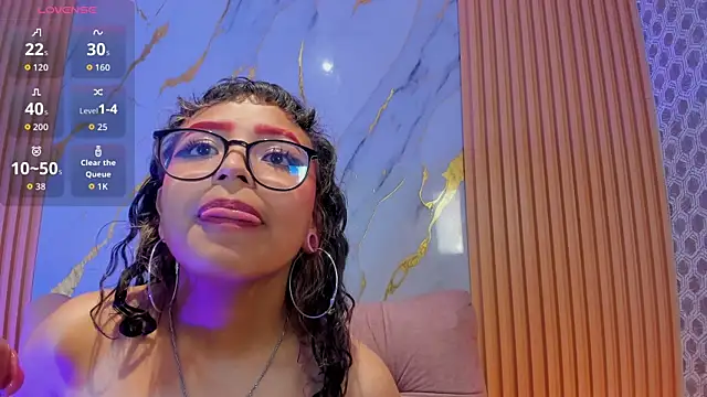 Willow_Levine webcam