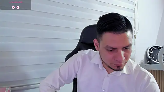 rick_adams (M young) - 🎯💦Play with Ass Lovense toy 💦🎯