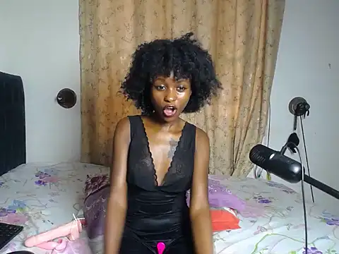 ZoeTracy webcam