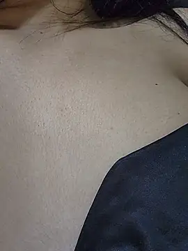 CuteSarikaLIVE webcam