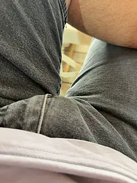 Tazeyarrakl live cam on StripChat