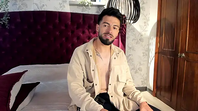 Liam_ashford live cam on StripChat