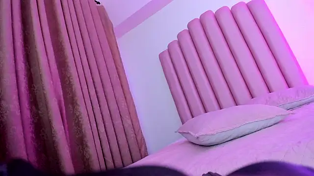 Lana_fox01 live cam on StripChat
