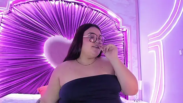 Lushi_Love webcam