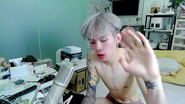 KPL-11 live cam on StripChat