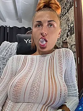 kylie_blck (Ask my age) - Flash Pussy+1Pic+1SurpriseVideo