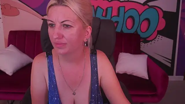 sofi_moonn - Sofi_Moonn's free webcam - UK Sex Cams