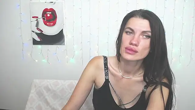 MilaLoona