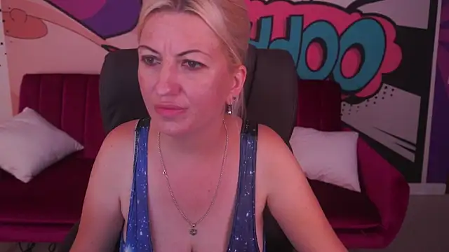 sofi_moonn - Sofi_Moonn's free webcam - UK Sex Cams