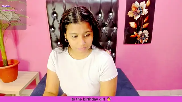 INDIANFLAME live cam on StripChat