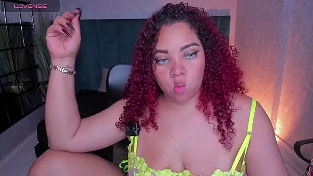 AngelaCoffee live cam on StripChat