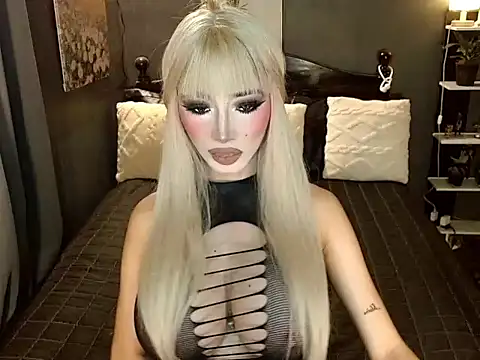 Alessandra_Victoria live cam on StripChat