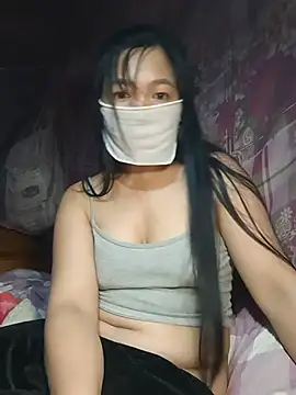 Hiha-nn live cam on StripChat