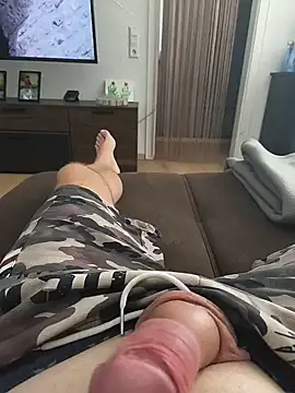 andy7430 (M mature) - #cam2cam #cheapest-privates #chunky #dirty-talk #ejaculation #european #foot-fetish #german #handjob #masturbation #mature #sexting #small-audience #straight #trimmed #white