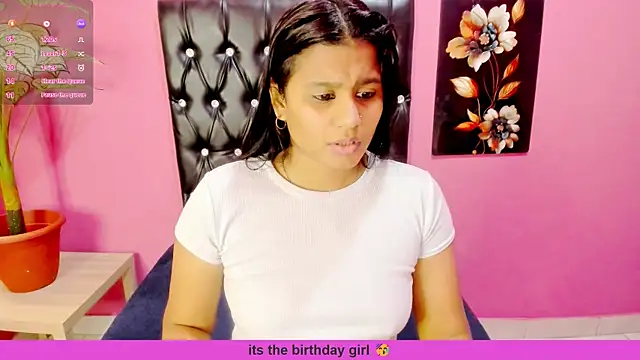 INDIANFLAME live cam on StripChat
