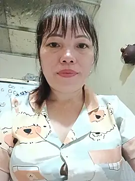 Sana-vn live cam on StripChat