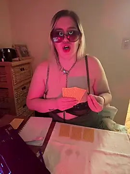 Granlady7 live cam on StripChat