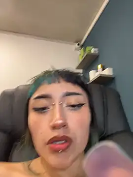 baby_akuma_ live cam on StripChat