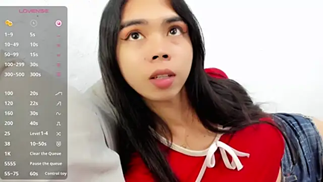 UrHotSexyShine live cam