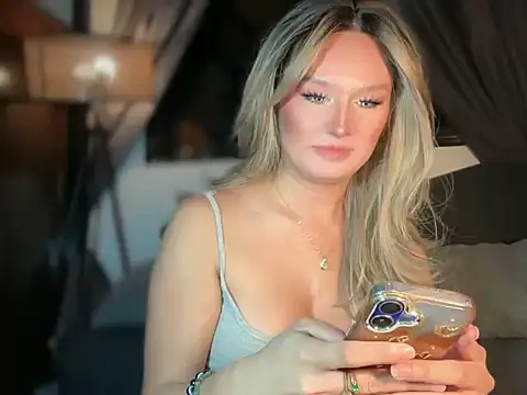 dreamCumtrue11 live cam on StripChat
