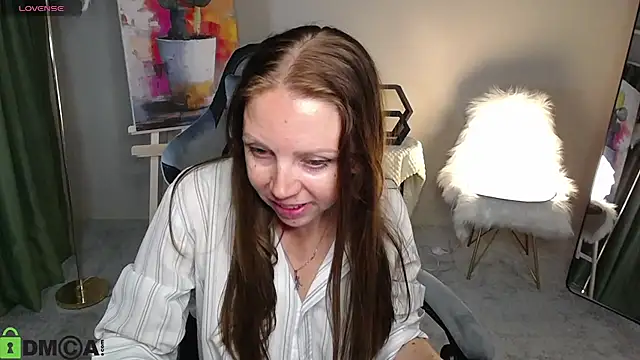 EmilyStevart live cam on StripChat