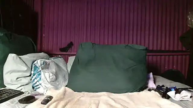 Bustyboobs02xx live cam on StripChat
