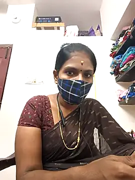 Tamil_Yalini12 live cam on StripChat