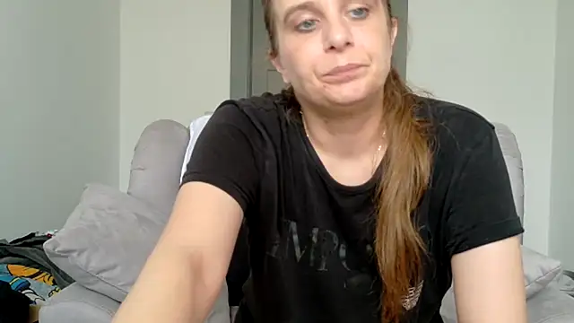 Chantalee live cam